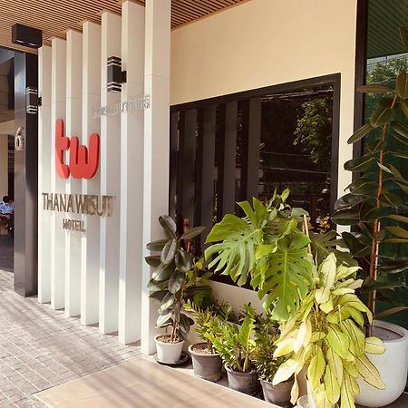 Thana Wisut Hotel Bangkok Kültér fotó