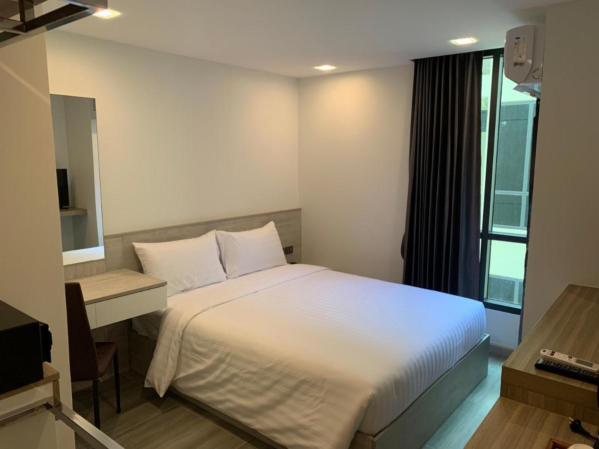 Thana Wisut Hotel Bangkok Kültér fotó