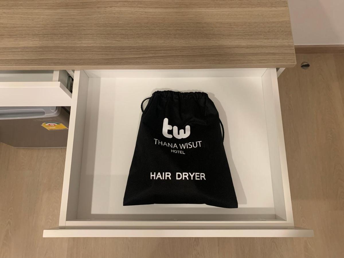 Thana Wisut Hotel Bangkok Kültér fotó