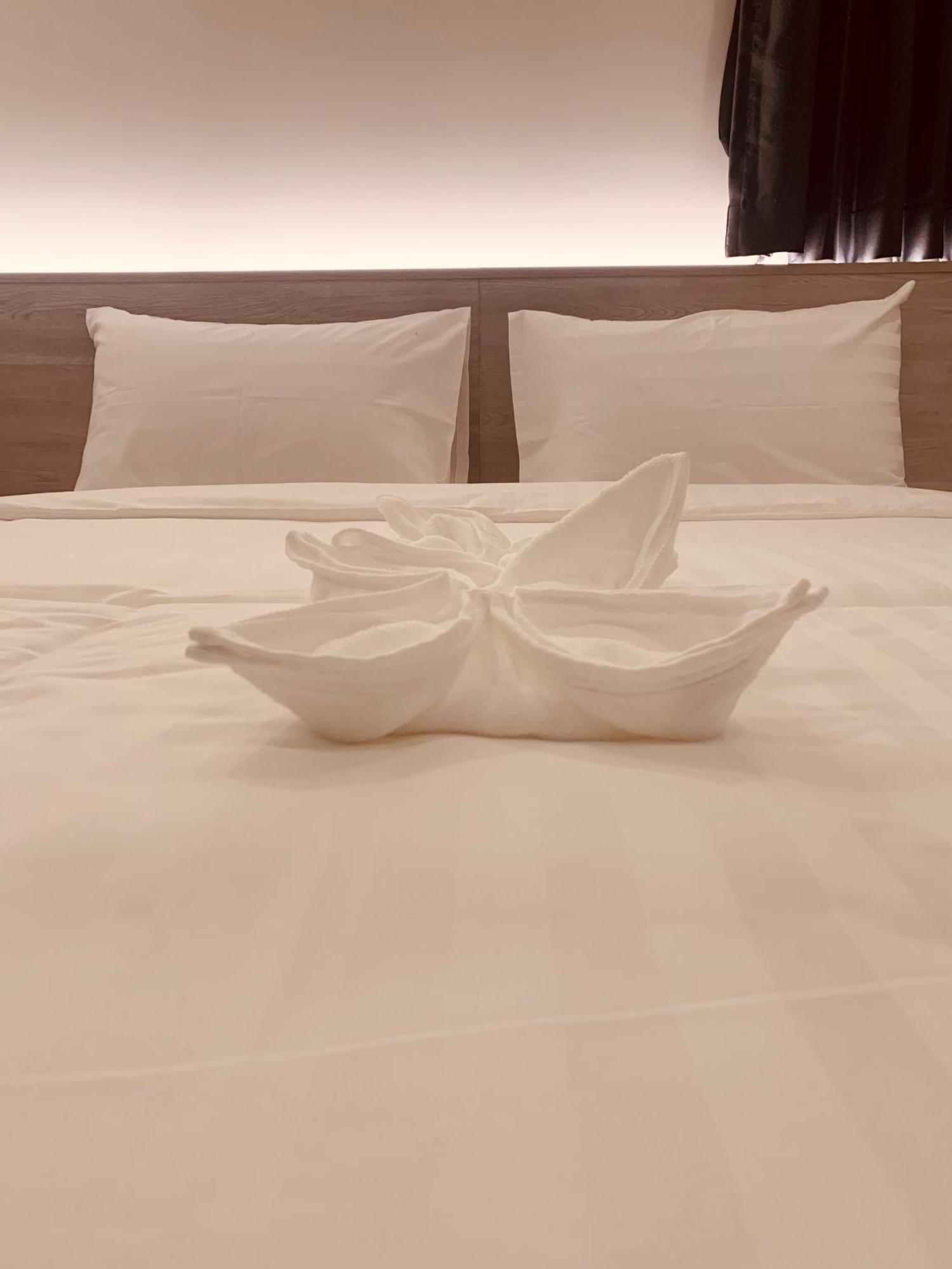 Thana Wisut Hotel Bangkok Kültér fotó