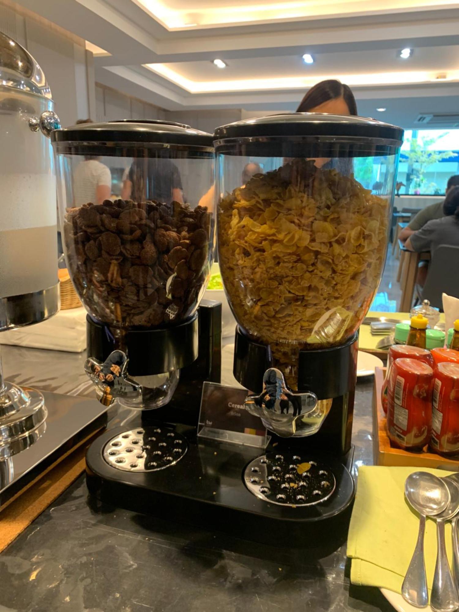 Thana Wisut Hotel Bangkok Kültér fotó